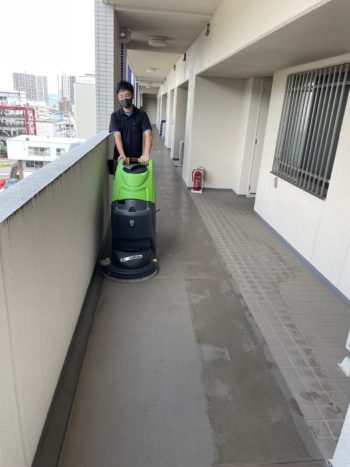 大津市でマンションの定期清掃